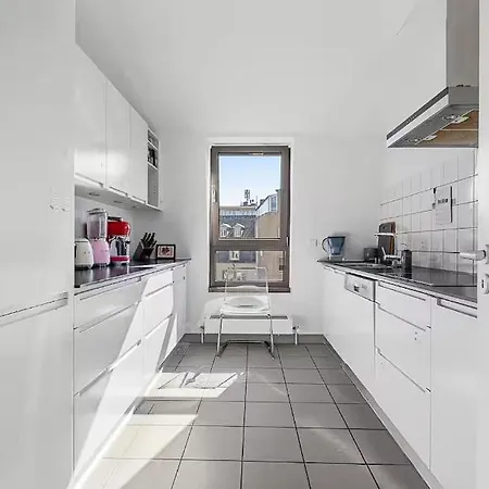 Located In The Historical Centre Of ! Vendégház *